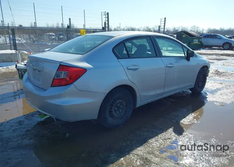 2012 Honda Civic Lx z USA, uszkodzony, nr VIN 19XFB2F55CE005922